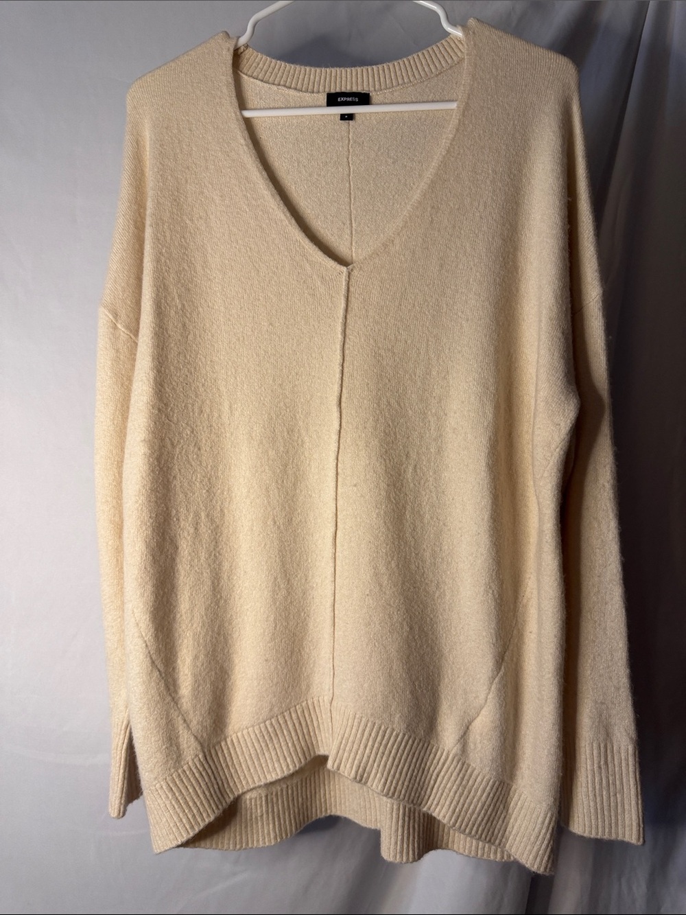 Express Cream V-Neck Oversized Knit Sweater